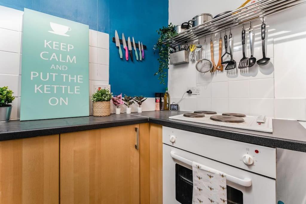 Traditional 1-Bed Flat In Southside Glasgow Ngoại thất bức ảnh
