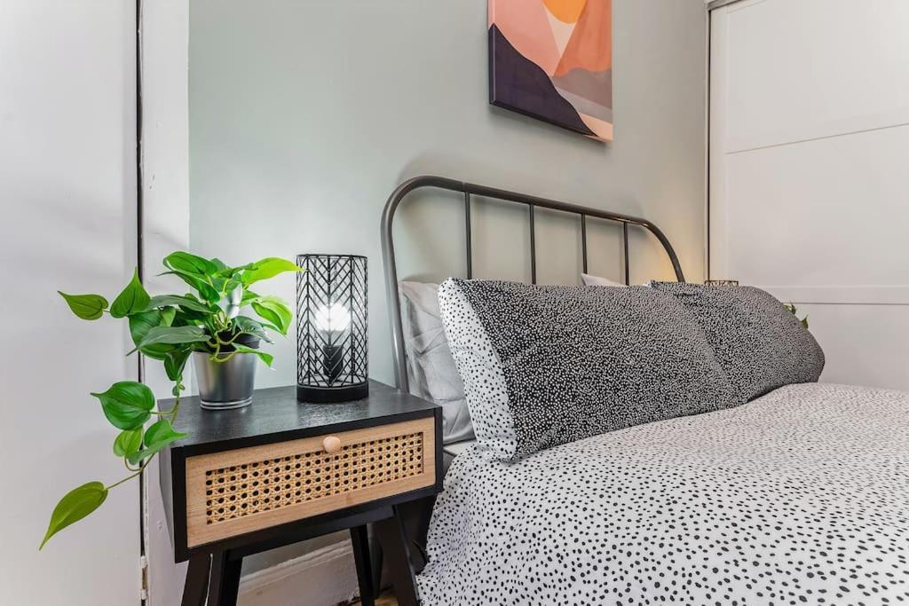 Traditional 1-Bed Flat In Southside Glasgow Ngoại thất bức ảnh