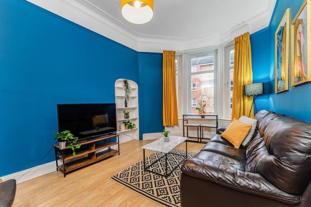 Traditional 1-Bed Flat In Southside Glasgow Ngoại thất bức ảnh